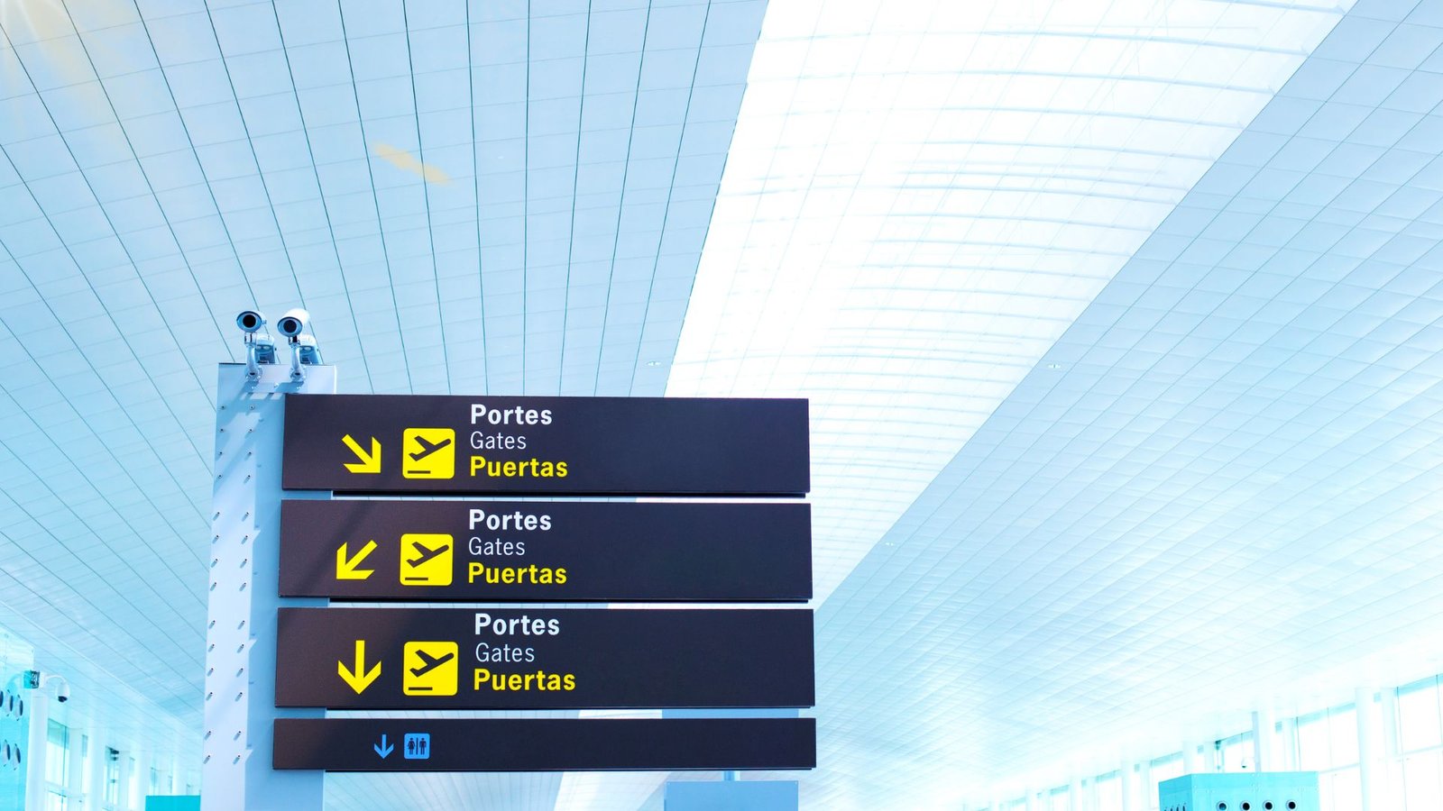 Migrantes em Situação Irregular Não Têm Acesso a Auxílios Estatais na Espanha 1 imigrantes na espanha