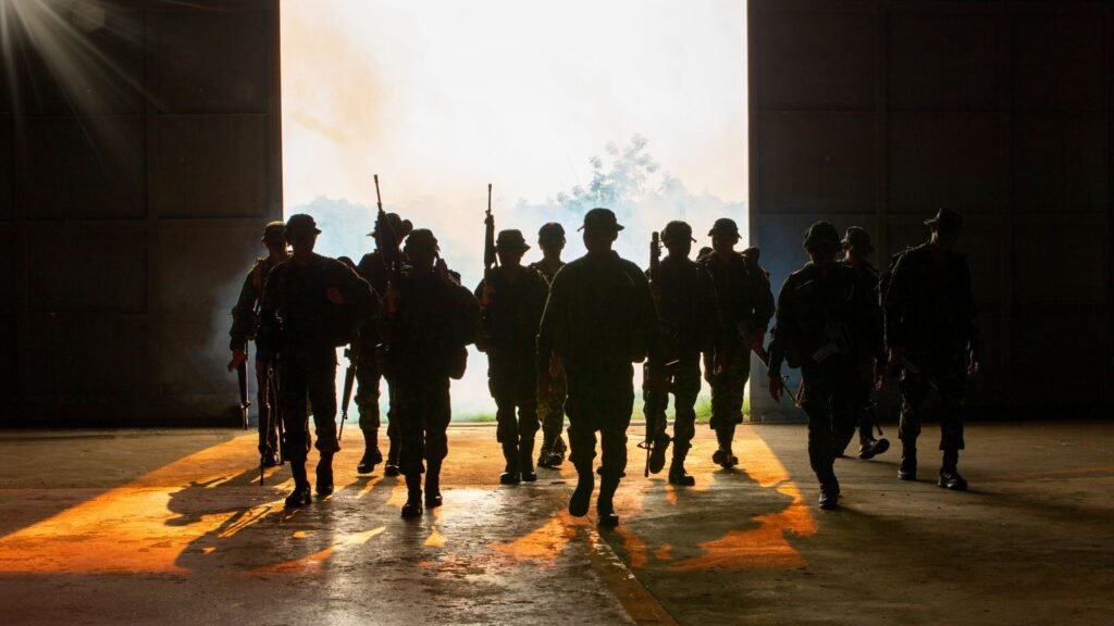 Bélgica oferece 2.000 euros mensais para jovens de 17 anos que se voluntariarem para o serviço militar 2 militar belgica