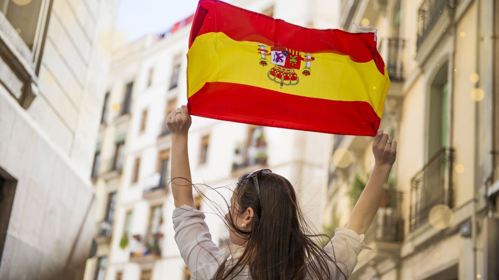 Trabalho-na-Espanha-com-Casa-Gratis-e-Salario-de-3.250