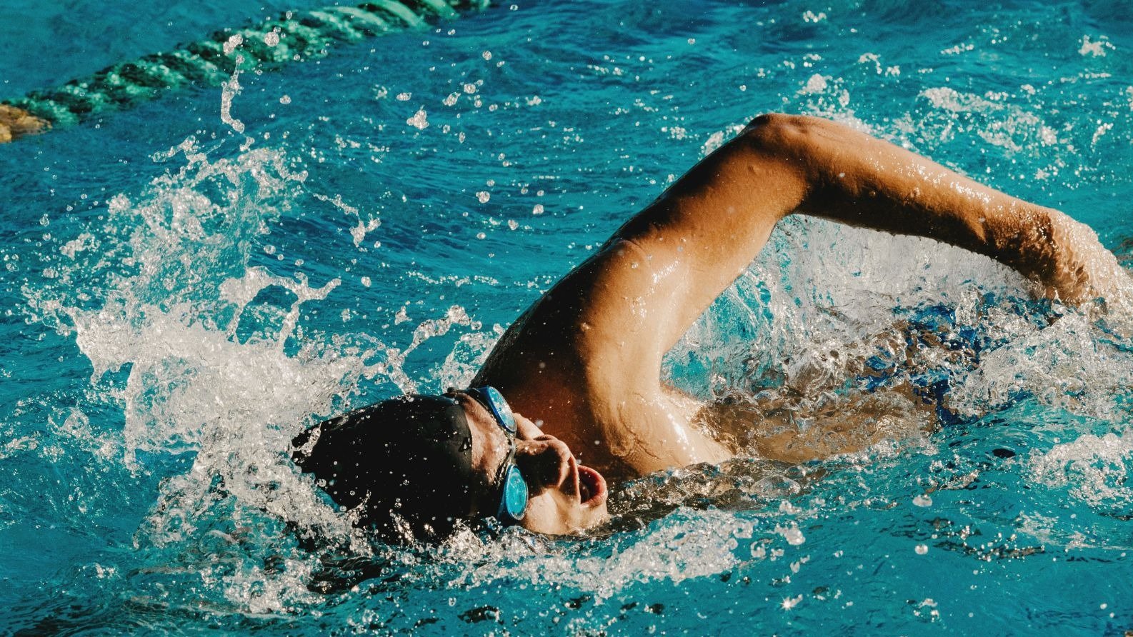 Shelldon-Botelho-viajando-pra-europa